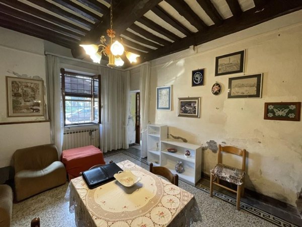 casa indipendente in vendita a Lucca in zona San Lorenzo a Vaccoli
