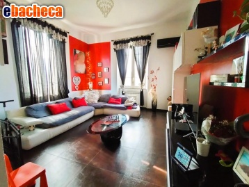 casa indipendente in vendita a Lucca in zona Nozzano