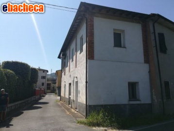 casa semindipendente in vendita a Lucca in zona Fagnano