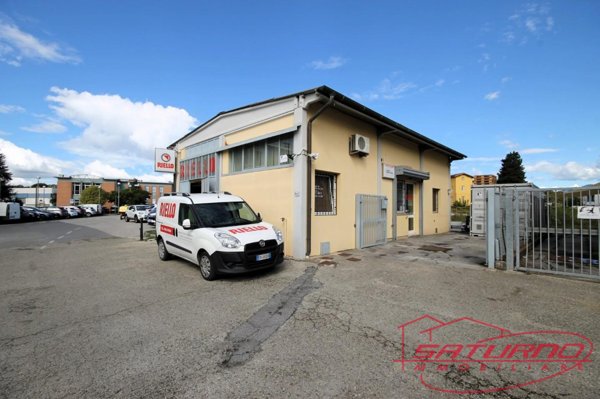ufficio in vendita a Lucca in zona zona San Marco