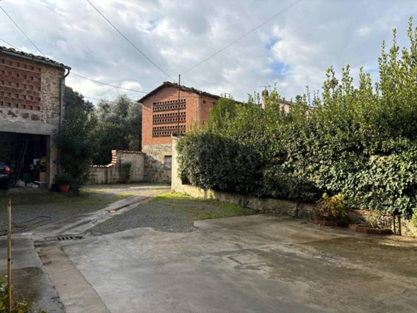 casale in vendita a Lucca in zona Nave