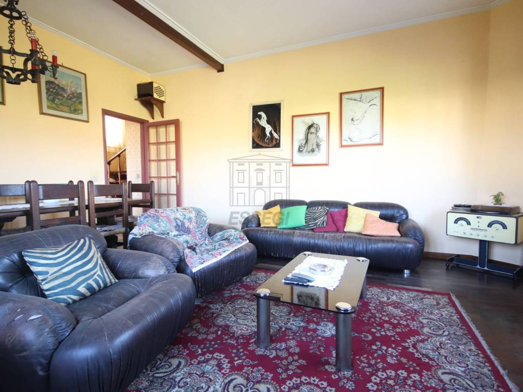casa semindipendente in vendita a Lucca in zona Nave