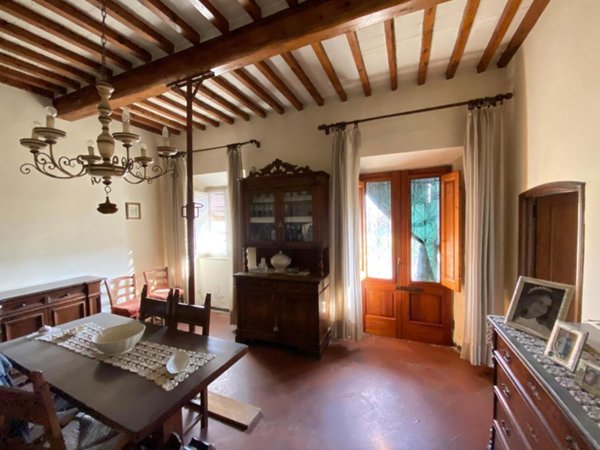 casa indipendente in vendita a Lucca in zona San Cassiano a Vico