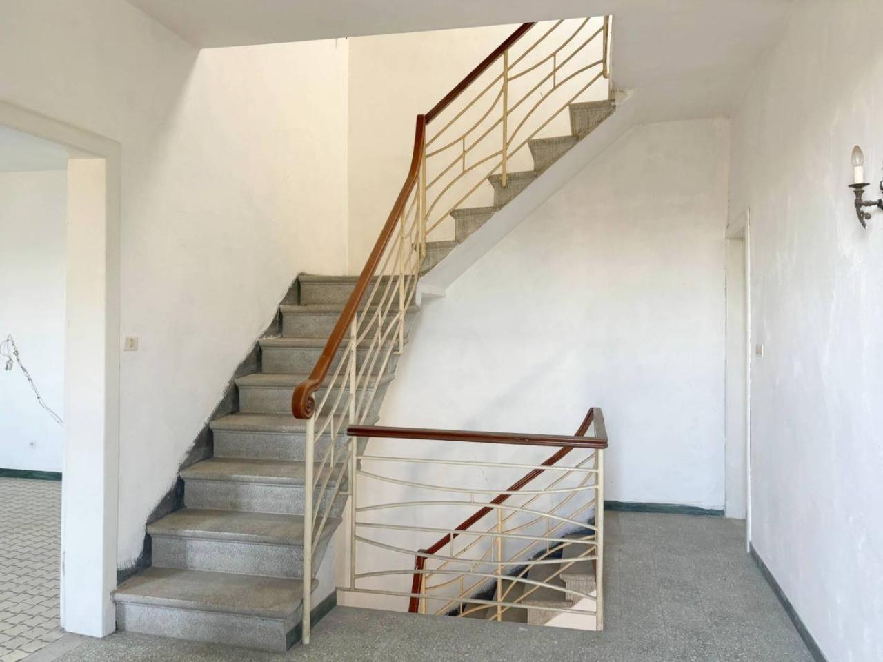 casa indipendente in vendita a Lucca in zona Arliano