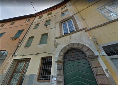 appartamento in vendita a Lucca in zona Centro Città