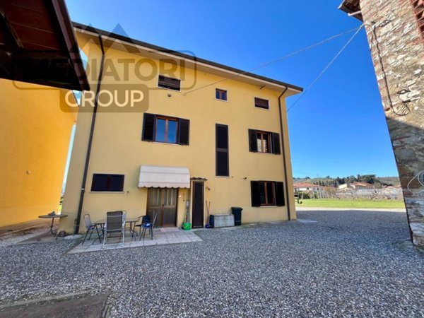 casa indipendente in vendita a Lucca in zona Mammoli