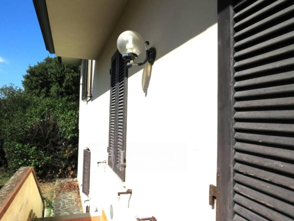 casa indipendente in vendita a Lucca in zona Balbano