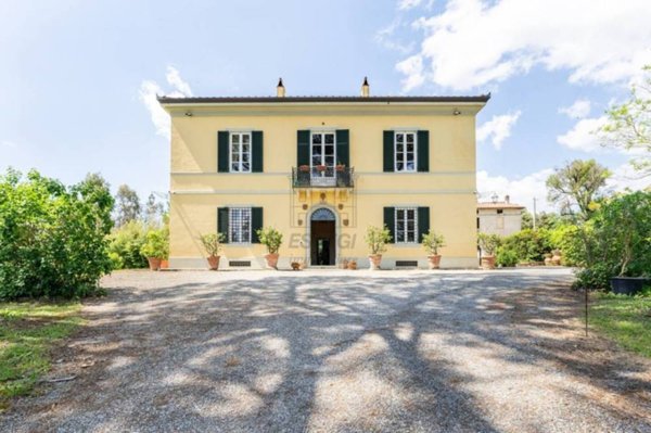 casa indipendente in vendita a Lucca in zona Sant'Alessio