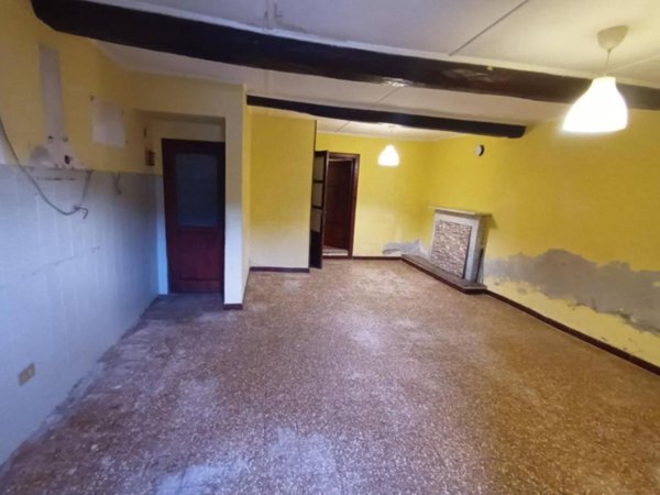 casa indipendente in vendita a Lucca in zona Maggiano