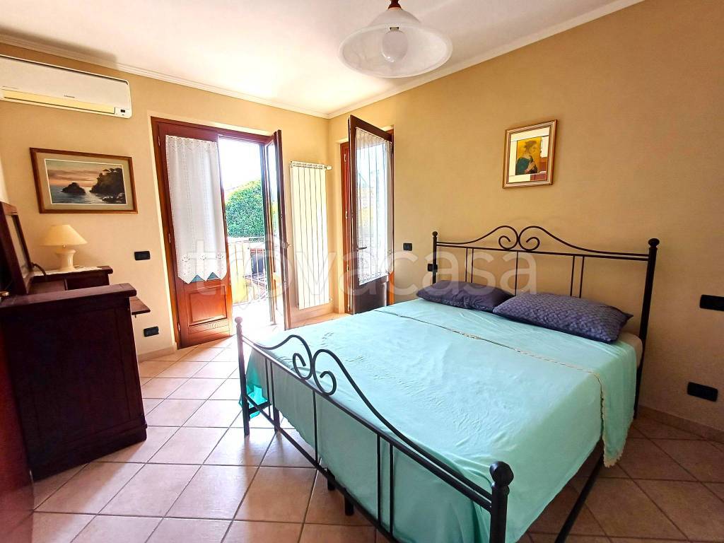 casa indipendente in vendita a Lucca in zona zona Mugnano