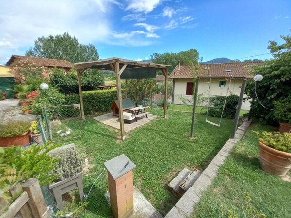 appartamento in vendita a Lucca in zona Balbano