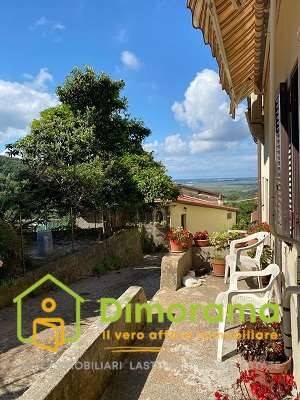 appartamento in vendita a Lucca in zona Piazzano