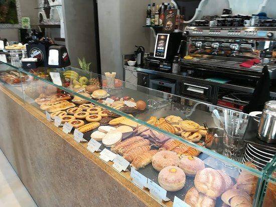 negozio in vendita a Lucca in zona zona San Filippo