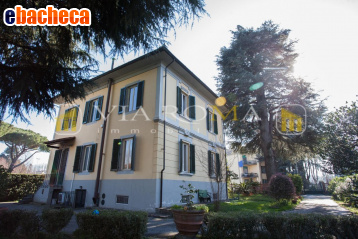 casa indipendente in vendita a Lucca in zona zona San Marco