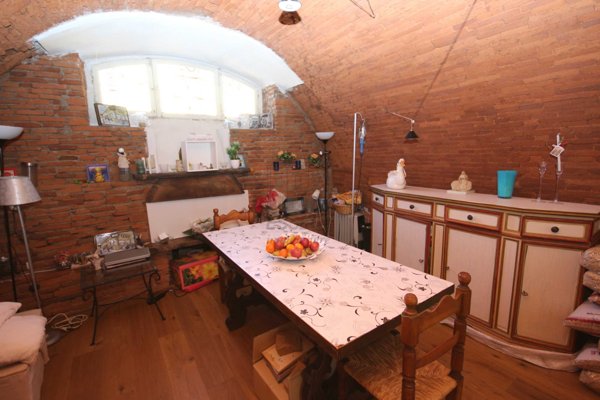 casa indipendente in vendita a Lucca