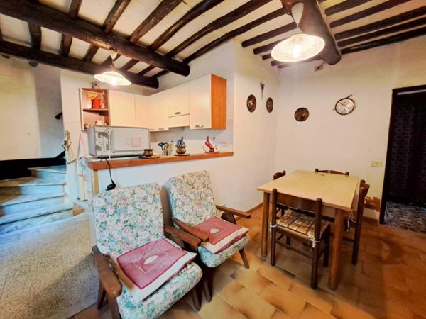 casa indipendente in vendita a Lucca in zona Pontetetto