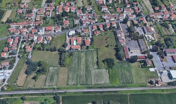 terreno industriale in vendita a Lucca