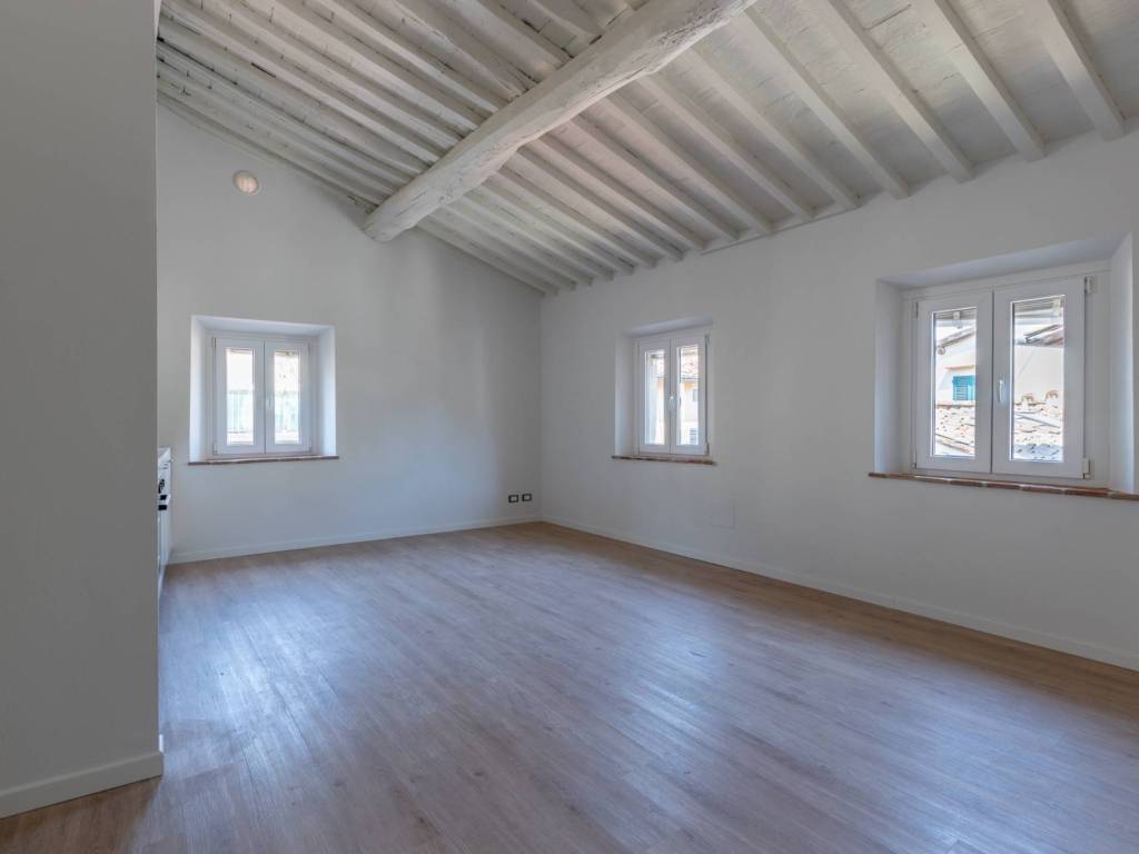 appartamento in vendita a Lucca in zona Centro Città