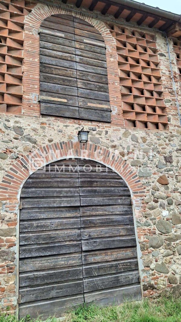 casa indipendente in vendita a Lucca