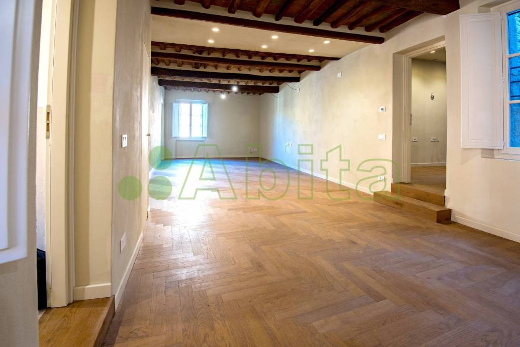 appartamento in vendita a Lucca in zona Centro Città
