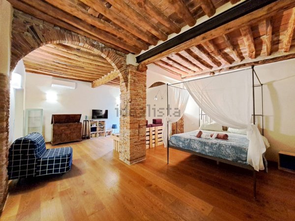 appartamento in vendita a Lucca in zona Centro Città