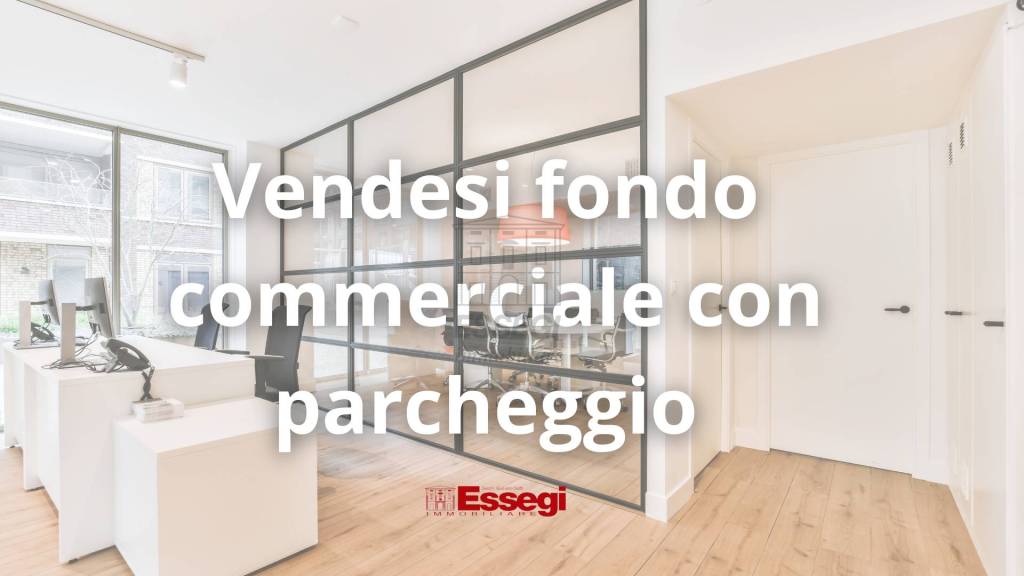 negozio in vendita a Lucca in zona Centro Città