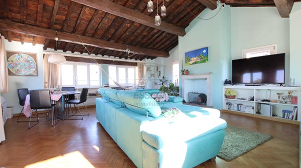 appartamento in vendita a Lucca in zona Centro Città