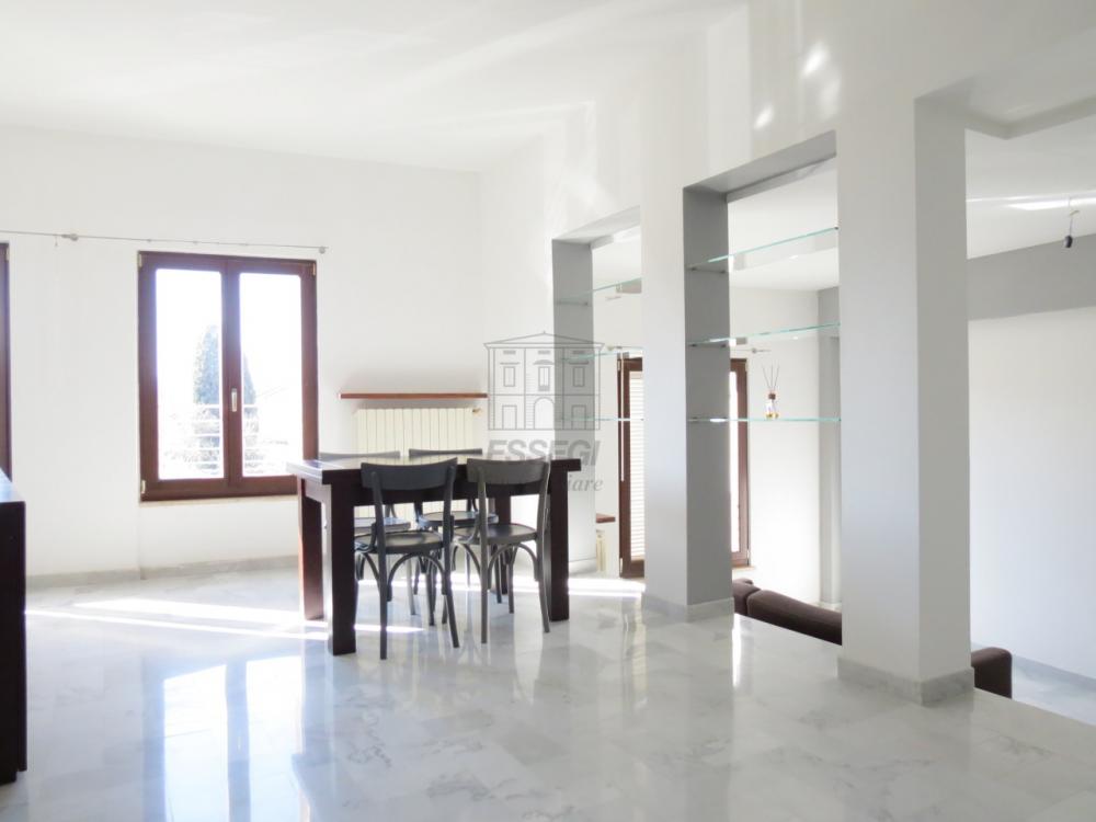 appartamento in vendita a Lucca in zona Centro Città