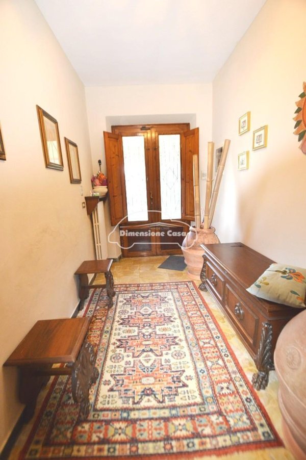 casa indipendente in vendita a Lucca in zona Nozzano