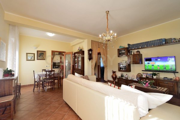 appartamento in vendita a Lucca in zona Mutigliano