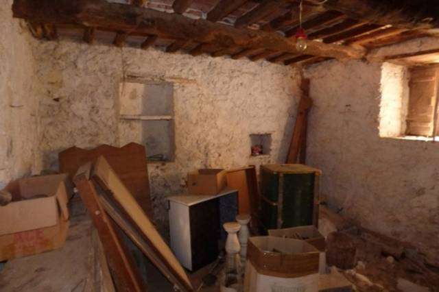 intera palazzina in vendita a Lucca in zona Piazza di Brancoli