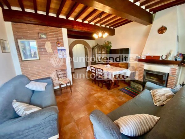 appartamento in vendita a Lucca in zona zona San Vito