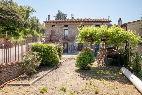 casale in vendita a Lucca in zona Torre