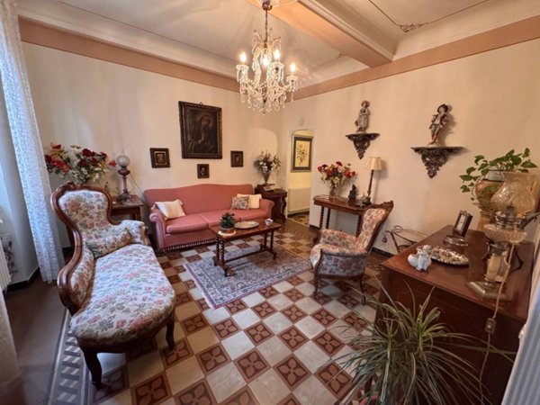 appartamento in vendita a Lucca in zona Centro Città