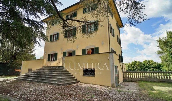 casa indipendente in vendita a Lucca in zona zona Sorbano