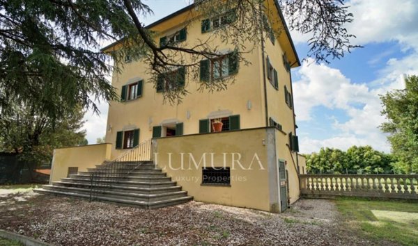 casa indipendente in vendita a Lucca in zona zona Sorbano