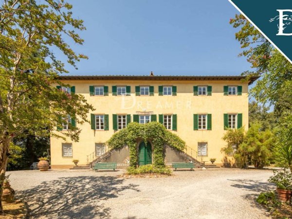 villa in vendita a Lucca in zona Monte San Quirico