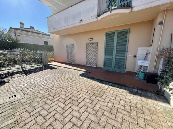 appartamento in vendita a Lucca in zona Picciorana