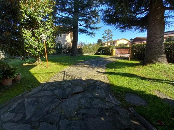 casa indipendente in vendita a Lucca in zona zona Antraccoli