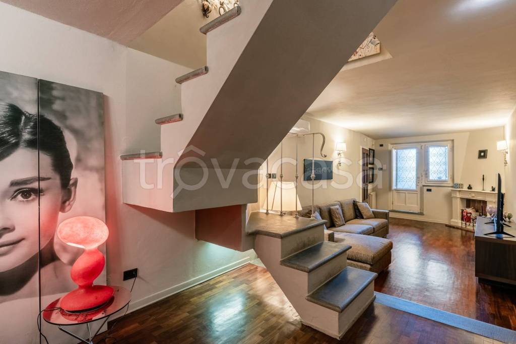 appartamento in vendita a Lucca in zona Centro Città