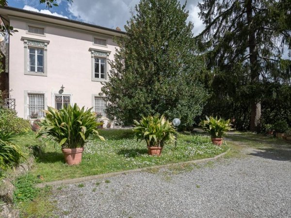 casa indipendente in vendita a Lucca in zona Santa Maria del Giudice