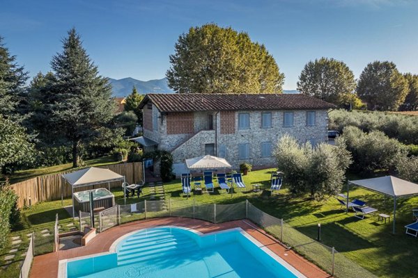 appartamento in vendita a Lucca in zona San Cassiano a Vico