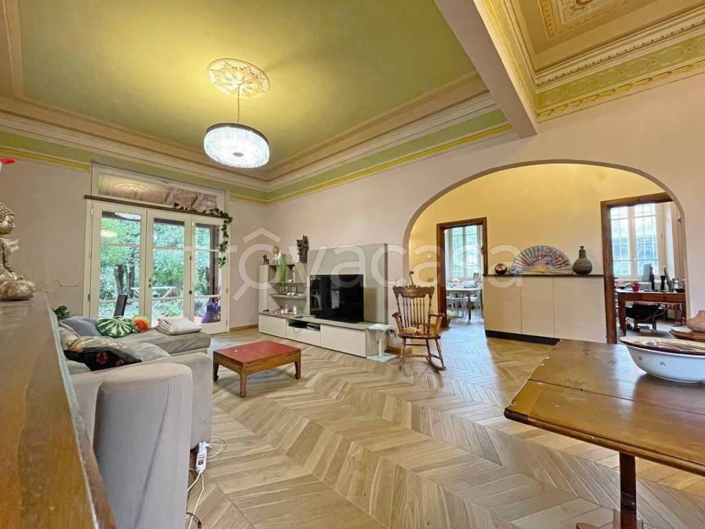 casa indipendente in vendita a Lucca in zona Santa Maria del Giudice