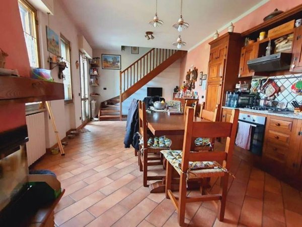 casa indipendente in vendita a Lucca in zona Sant'Angelo in Campo