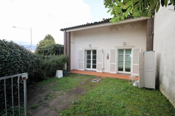 casa indipendente in vendita a Lucca in zona San Cassiano a Vico