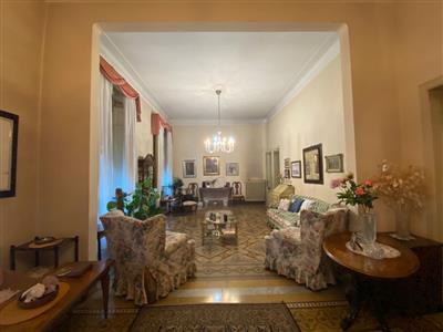 casa indipendente in vendita a Lucca in zona Centro Città