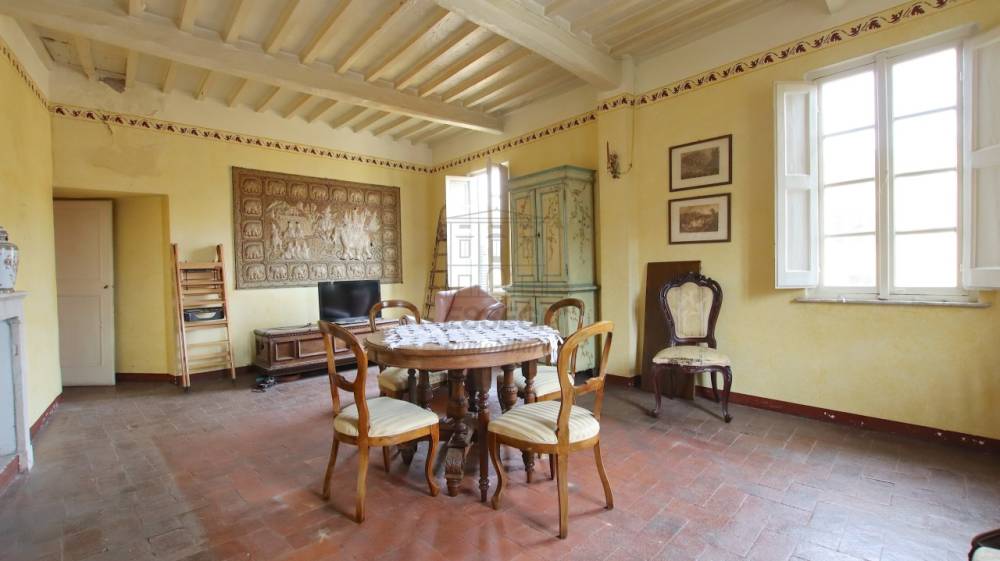 appartamento in vendita a Lucca in zona Centro Città