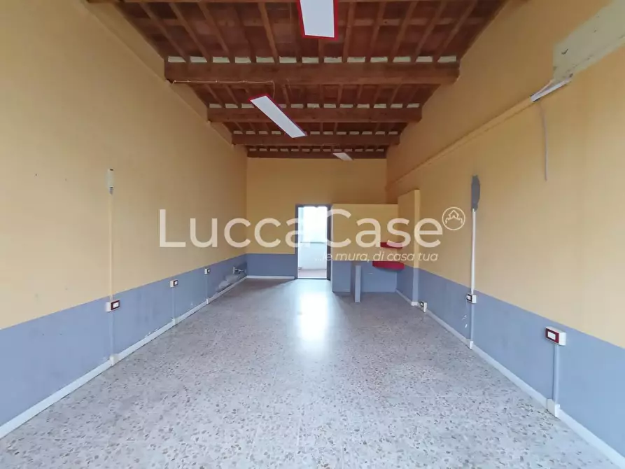 locale commerciale in vendita a Lucca in zona Sant'Anna