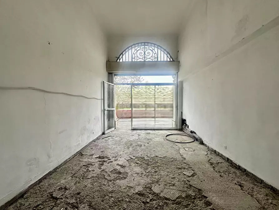 locale commerciale in vendita a Lucca in zona Centro Città