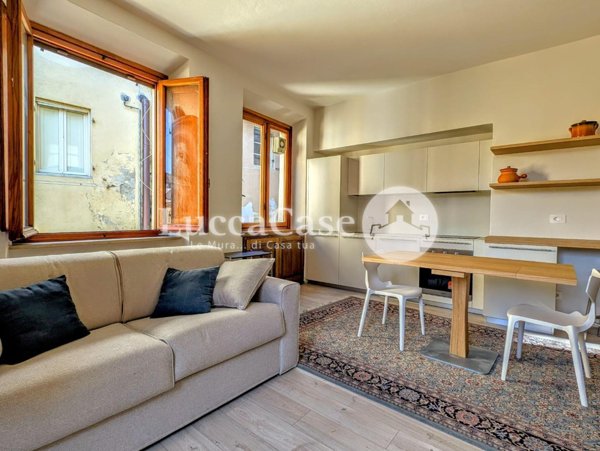appartamento in vendita a Lucca in zona Centro Città